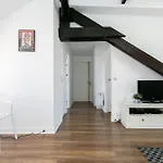 1Br Upper Marais & Pompidou Flat