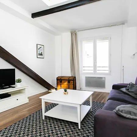 Appartamento 1Br Upper Marais & Pompidou Flat Parigi