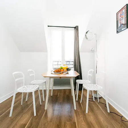 1Br Upper Marais & Pompidou Flat Parigi